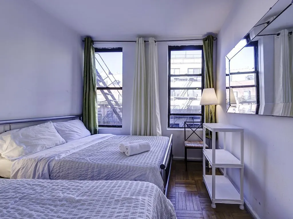 2 Bedroom Apartment Hell'S Kitchen New York
