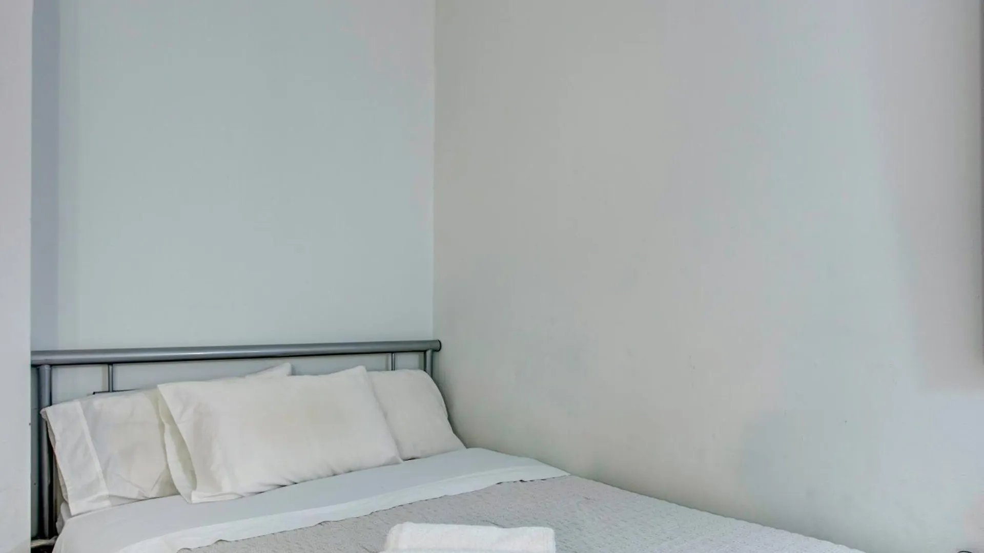 2 Bedroom Apartment Hell'S Kitchen New York