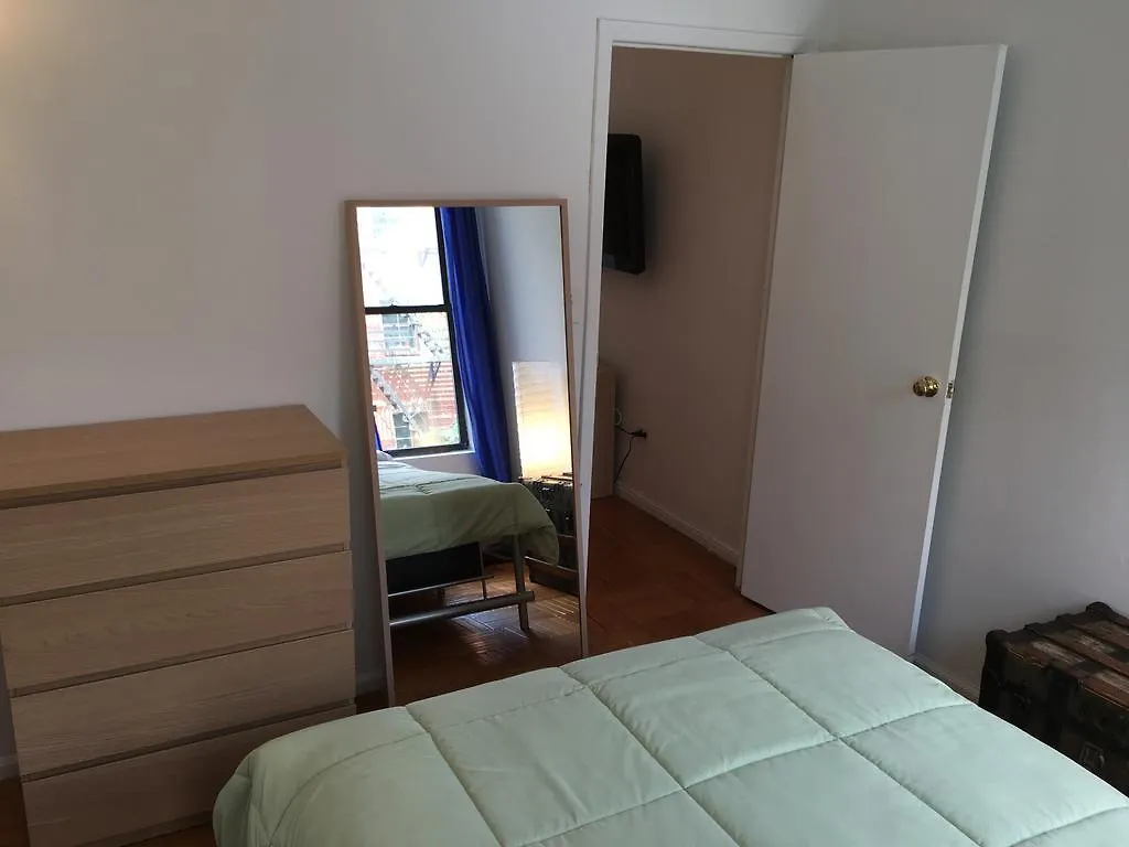 2 Bedroom Apartment Hell'S Kitchen New York
