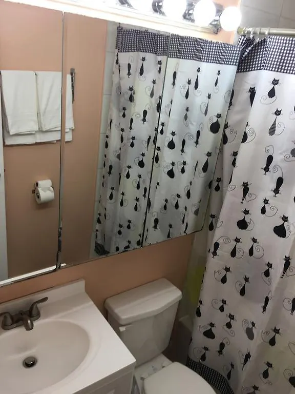 2 Bedroom Apartment Hell'S Kitchen New York 0*,  United States