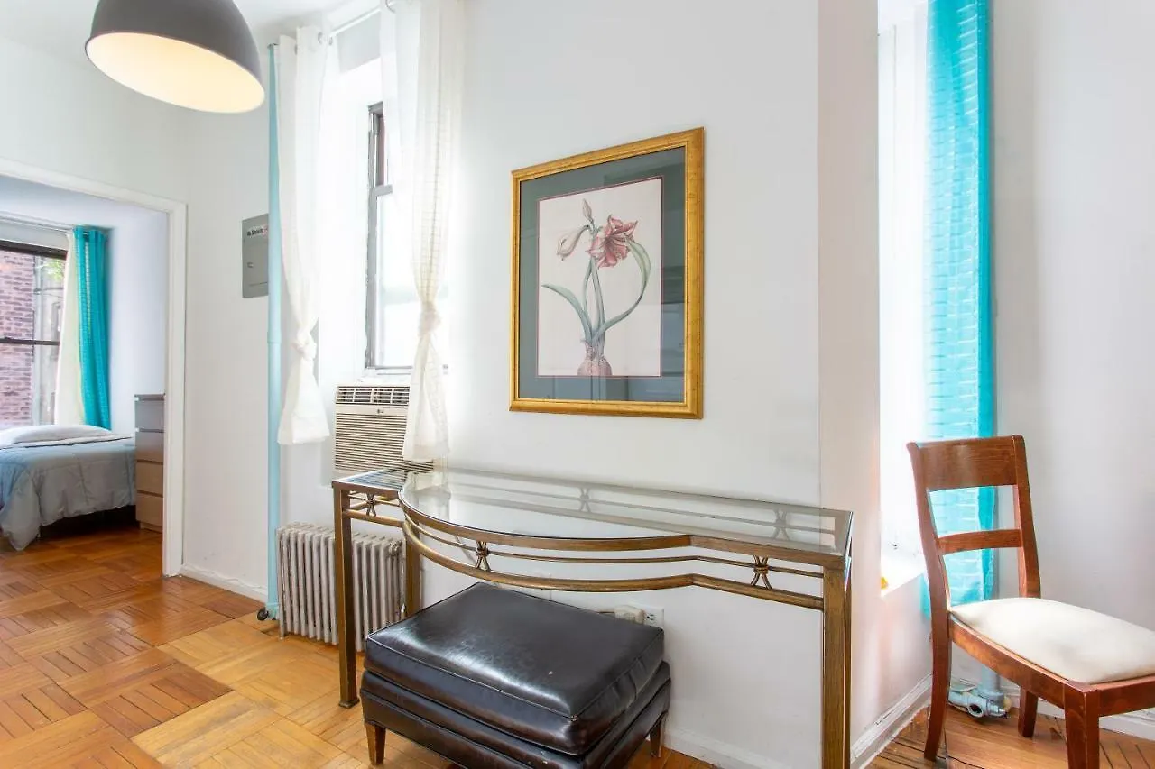 2 Bedroom Apartment Hell'S Kitchen New York United States