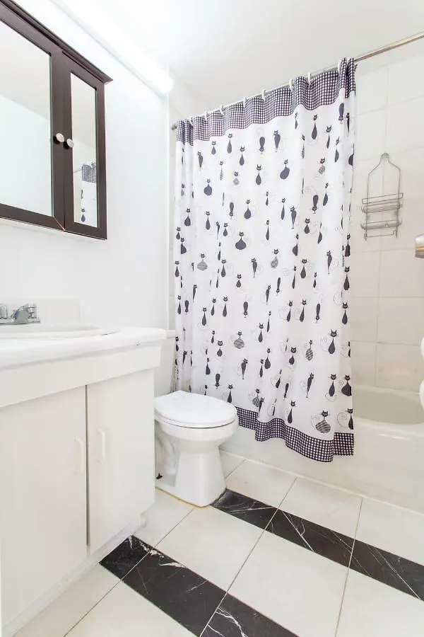 2 Bedroom Apartment Hell'S Kitchen New York